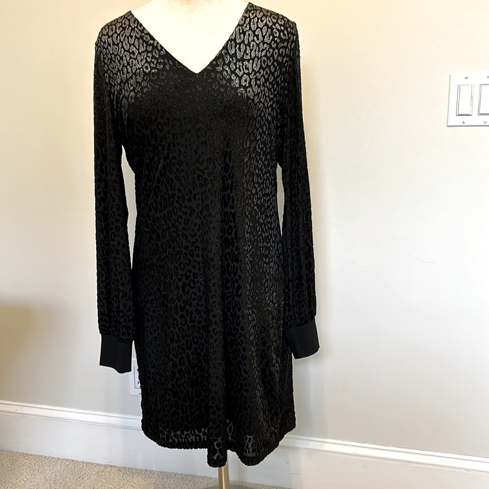 “White House Black Market” black Long sleeve gold leopard Print Knee Length